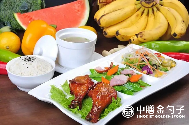 產(chǎn)業(yè)園食堂運(yùn)營(yíng)管理，提升效率與滿足員工需求并重.png
